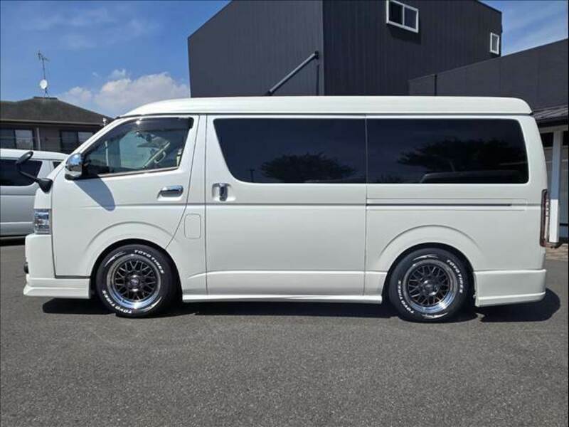 HIACE VAN-13