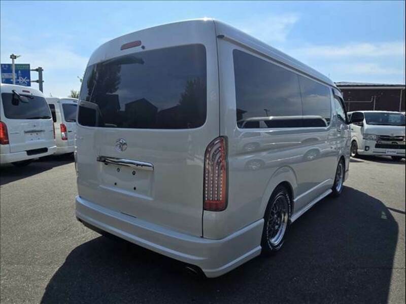 HIACE VAN-14