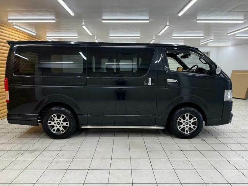 HIACE VAN-17