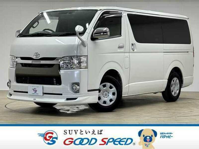 TOYOTA　HIACE VAN