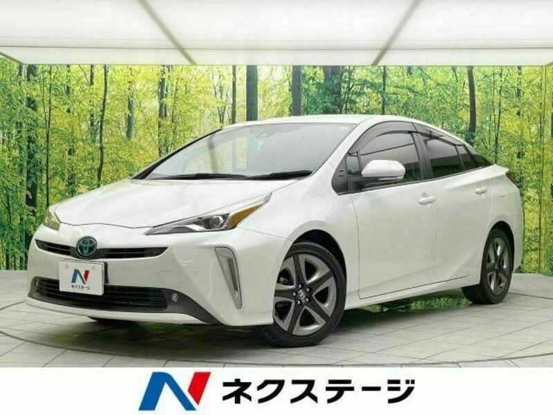 TOYOTA　PRIUS