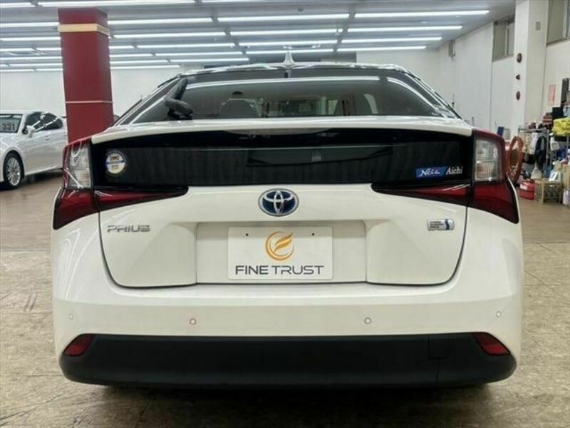 PRIUS-14