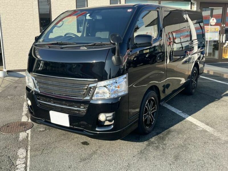 NISSAN　NV350 CARAVAN