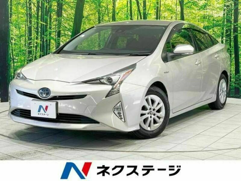 TOYOTA　PRIUS