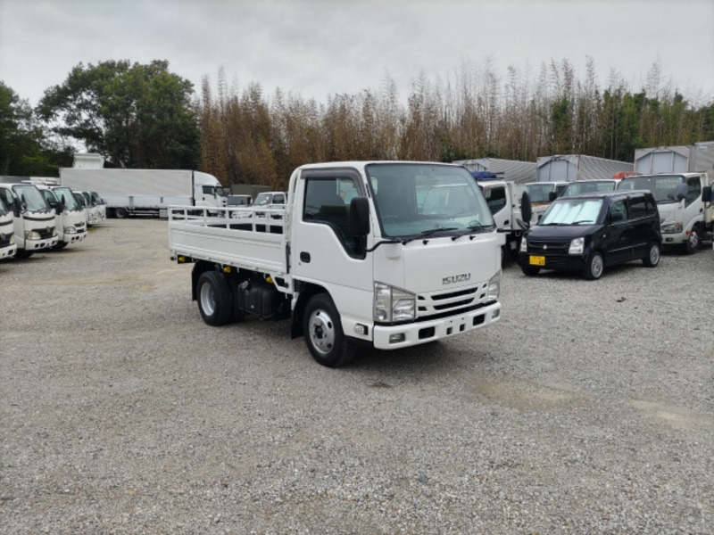 ISUZU　ELF