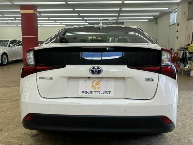 PRIUS-15