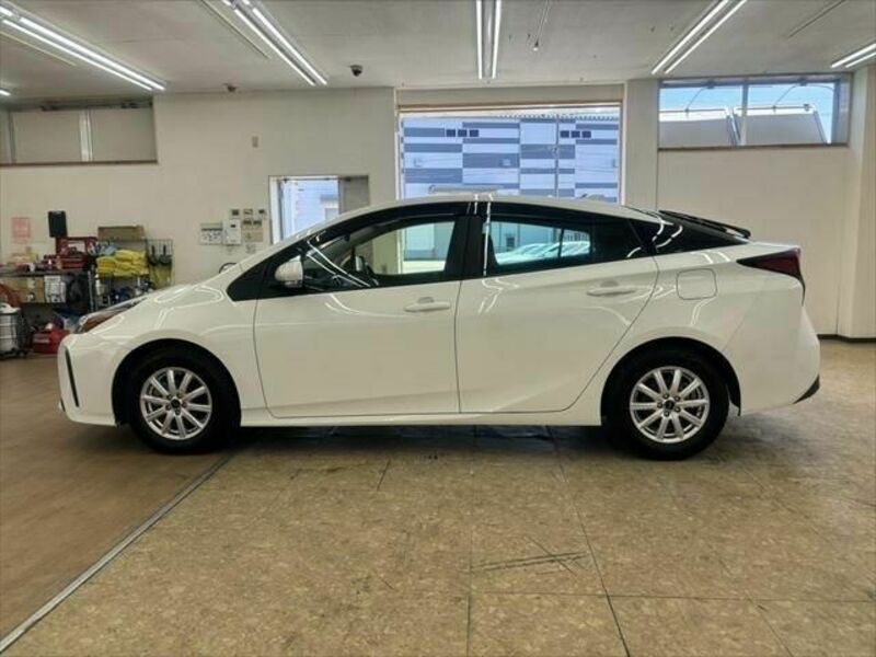 PRIUS-18