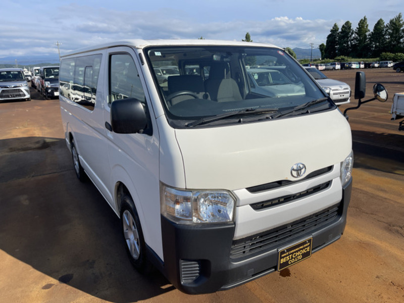 HIACE VAN-10