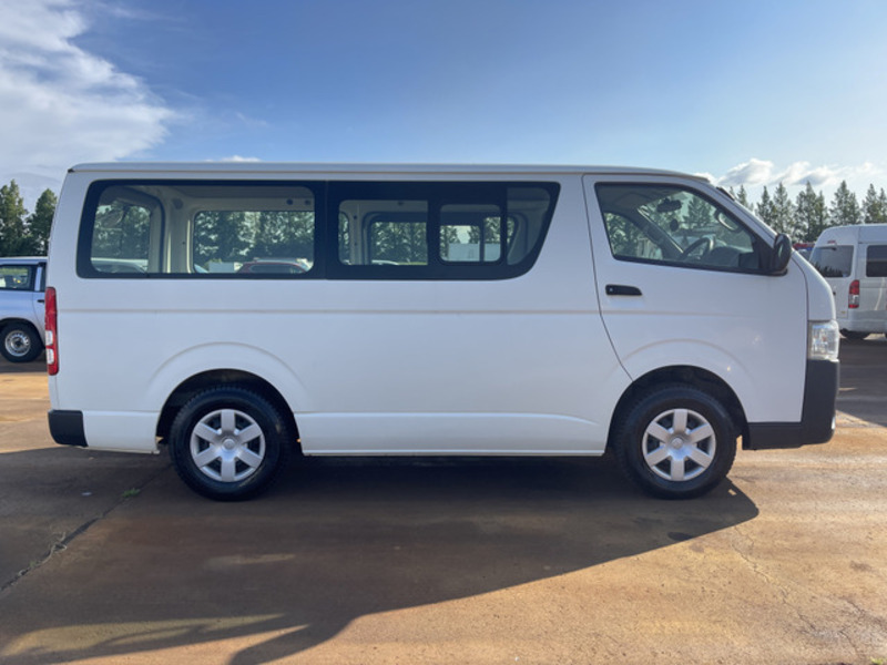 HIACE VAN-4