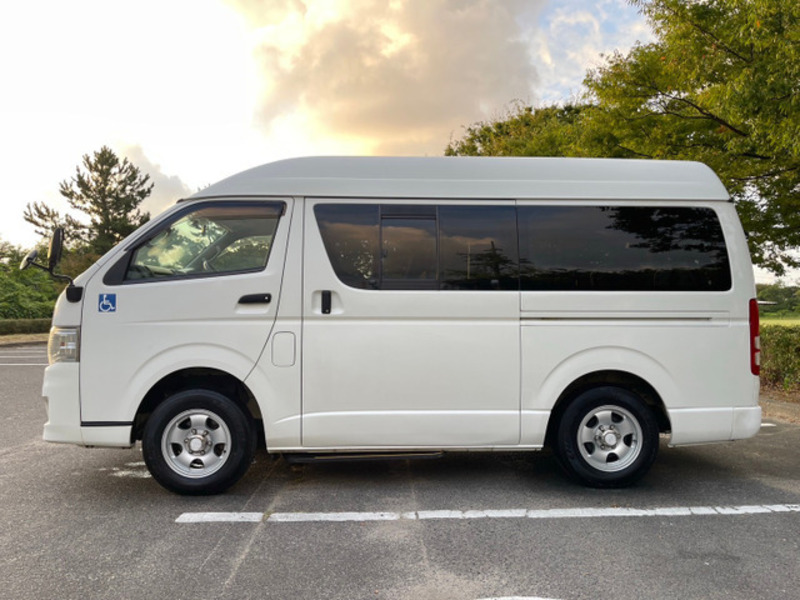 HIACE VAN-5