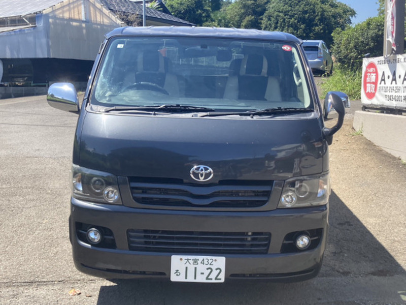 HIACE VAN-13