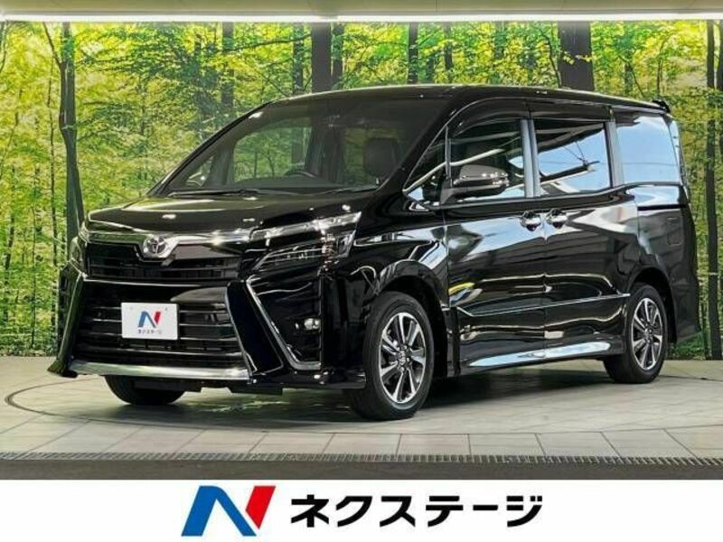 TOYOTA　VOXY