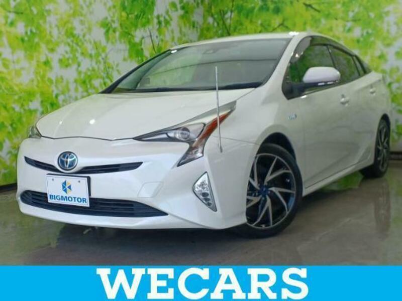 TOYOTA　PRIUS