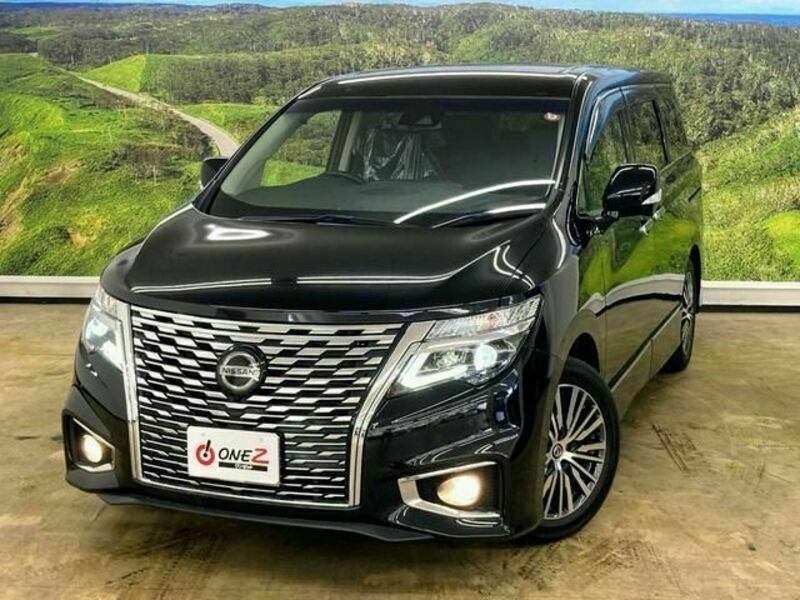 NISSAN　ELGRAND