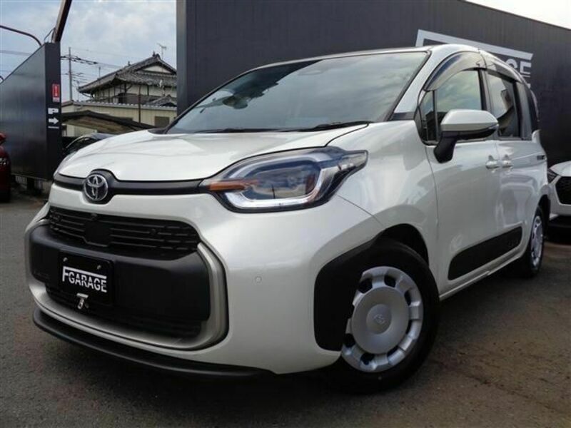 TOYOTA　SIENTA