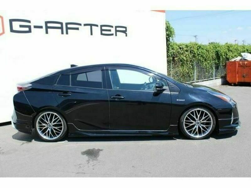 PRIUS-6