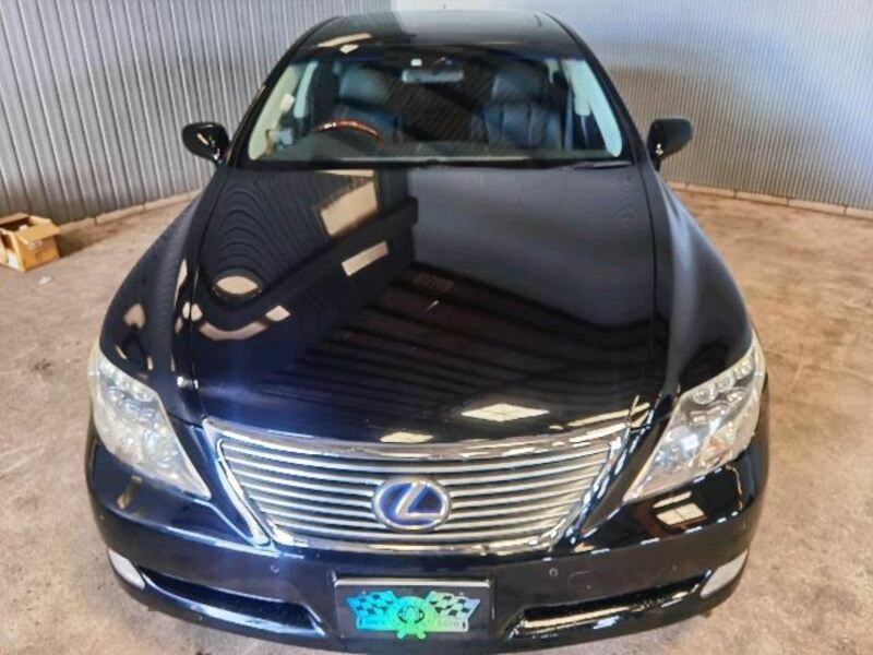 LEXUS　LS