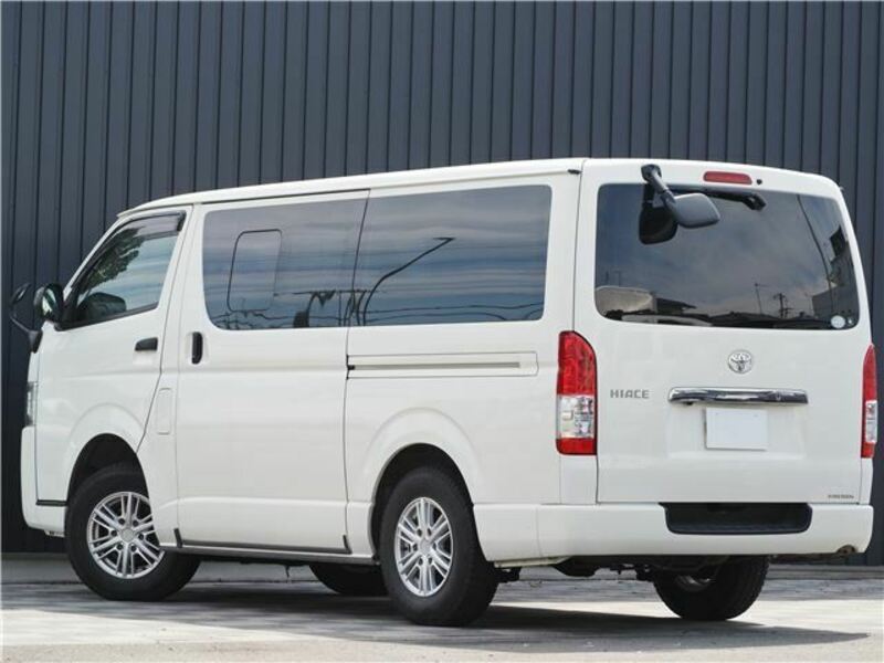 HIACE VAN-1