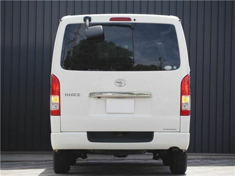 HIACE VAN-11