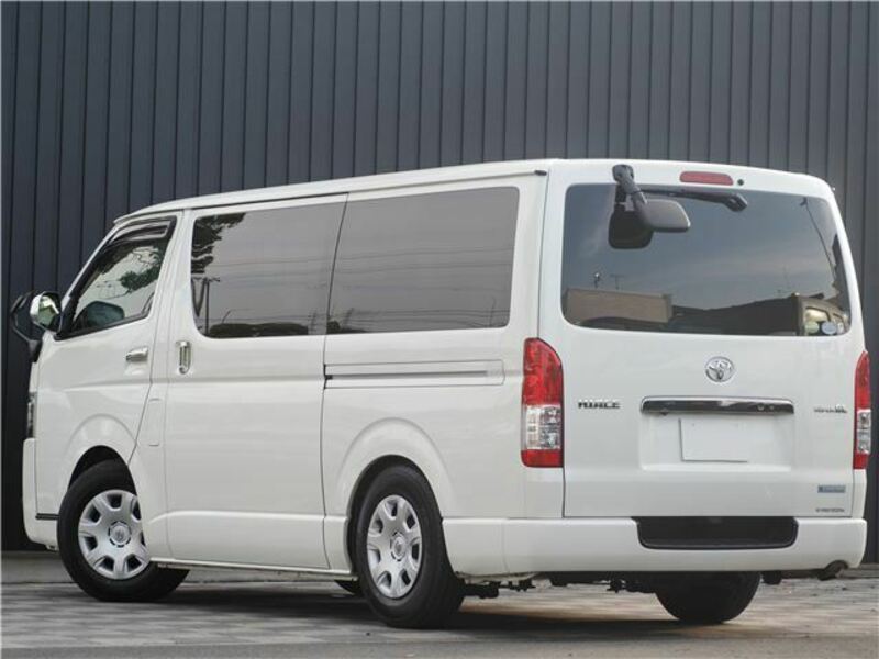 HIACE VAN-1