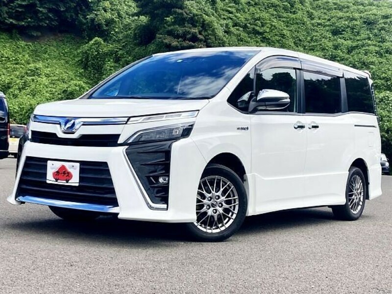 TOYOTA　VOXY