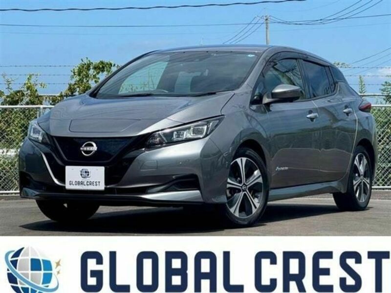 NISSAN　LEAF