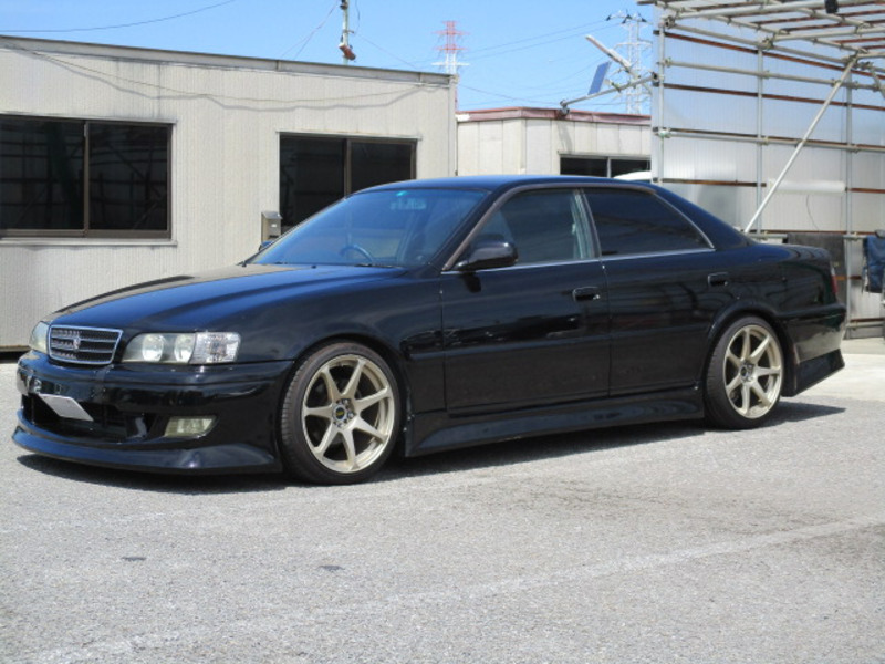 TOYOTA　CHASER