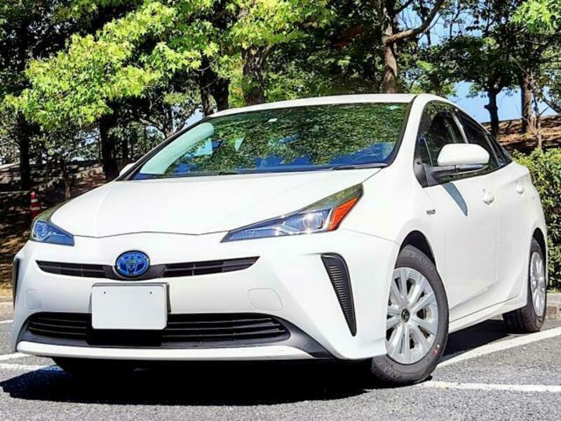 TOYOTA　PRIUS