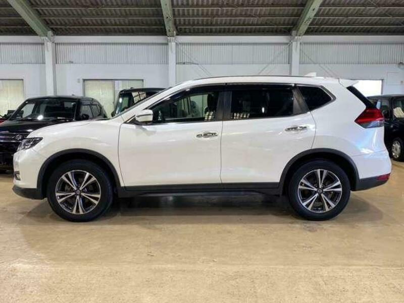 X-TRAIL-7