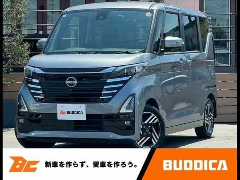 NISSAN　ROOX