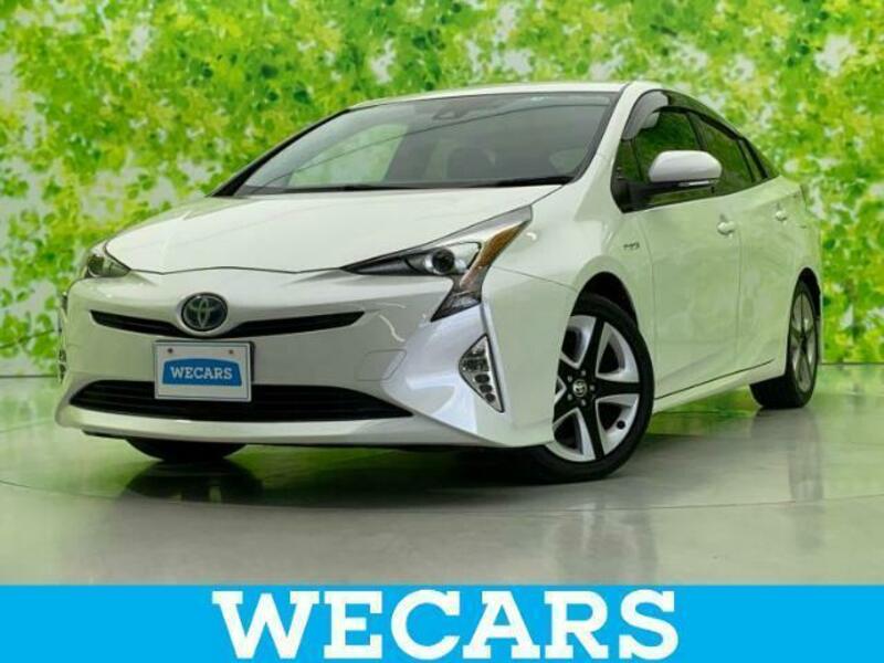 TOYOTA　PRIUS