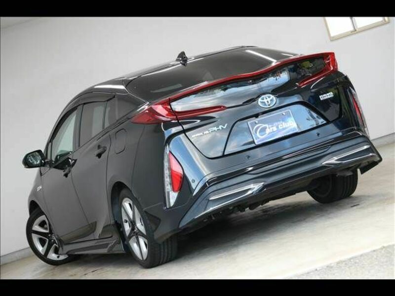 PRIUS PHV-11