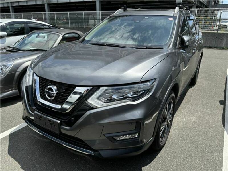 NISSAN　X-TRAIL