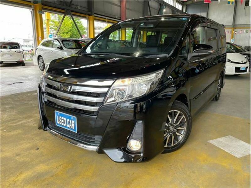 TOYOTA　NOAH