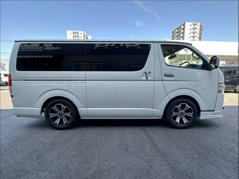 HIACE VAN-12