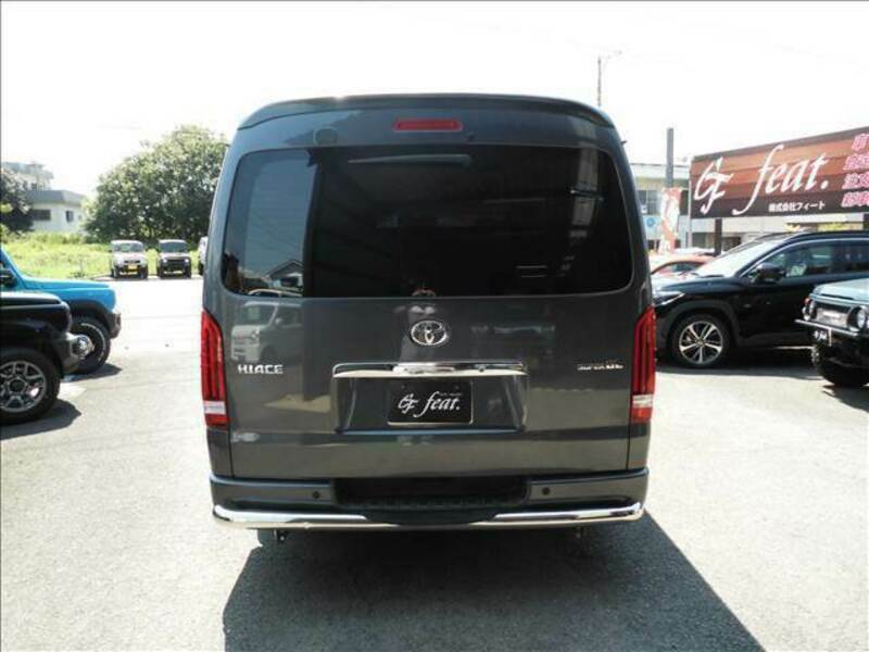 HIACE VAN-11