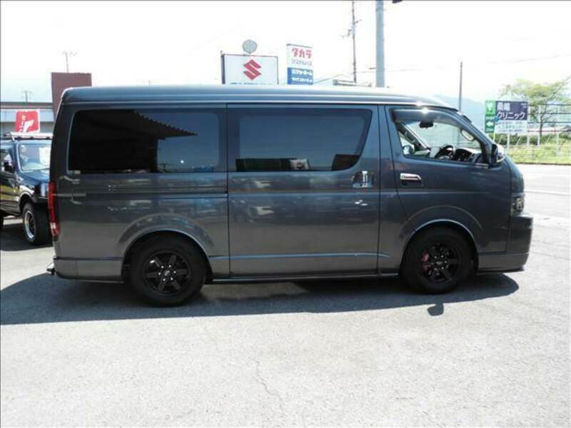 HIACE VAN-12