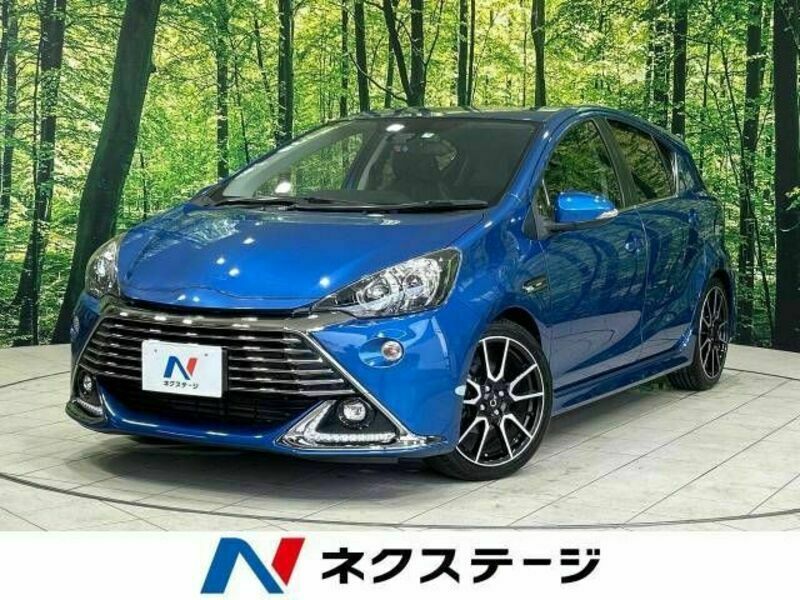 TOYOTA　AQUA