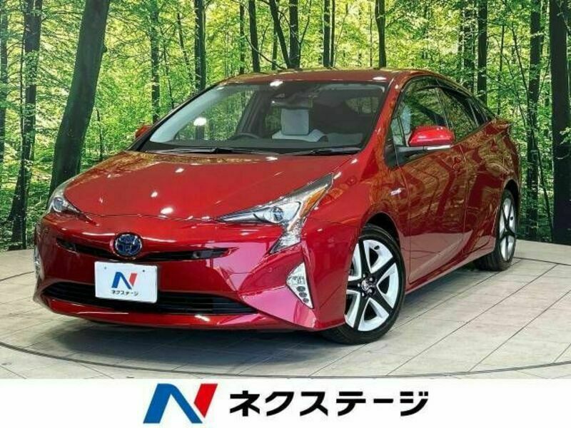 TOYOTA　PRIUS