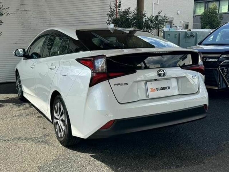 PRIUS-14