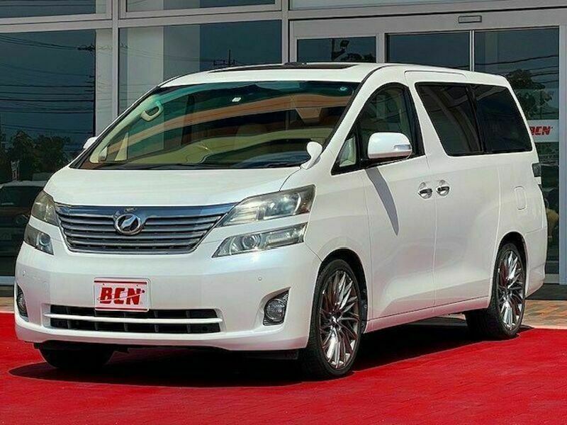 TOYOTA　VELLFIRE