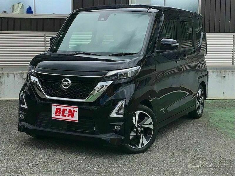 NISSAN　ROOX