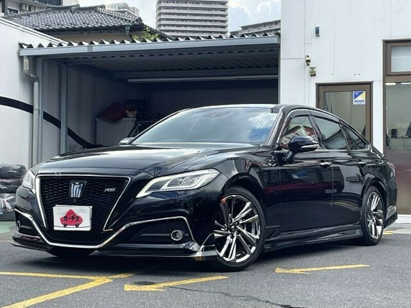 TOYOTA　CROWN