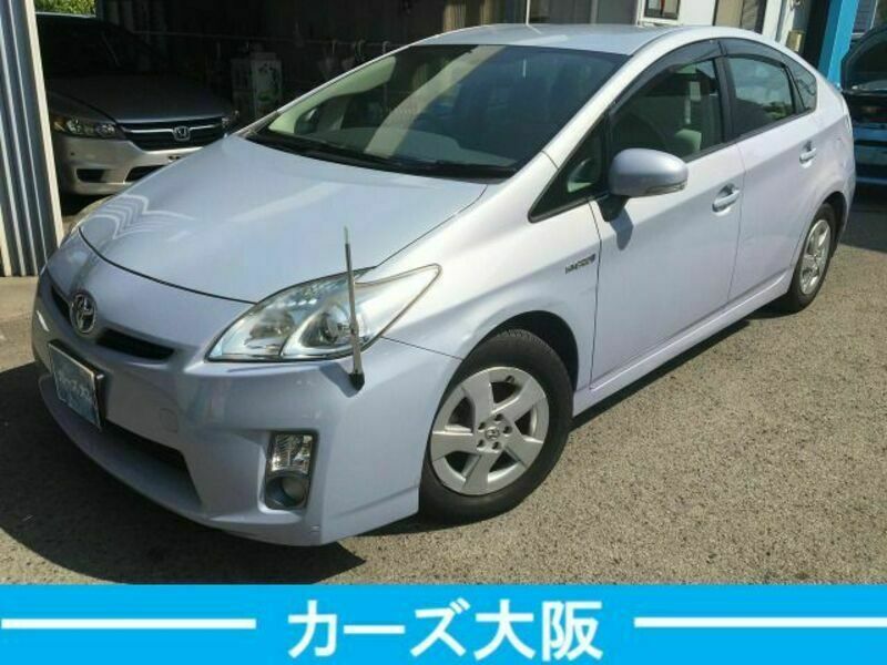 TOYOTA　PRIUS