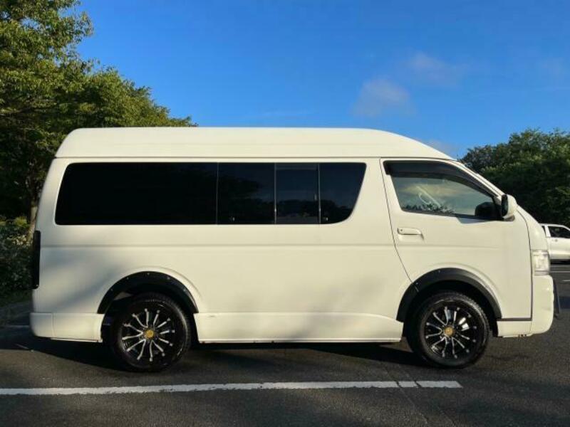 HIACE VAN-4