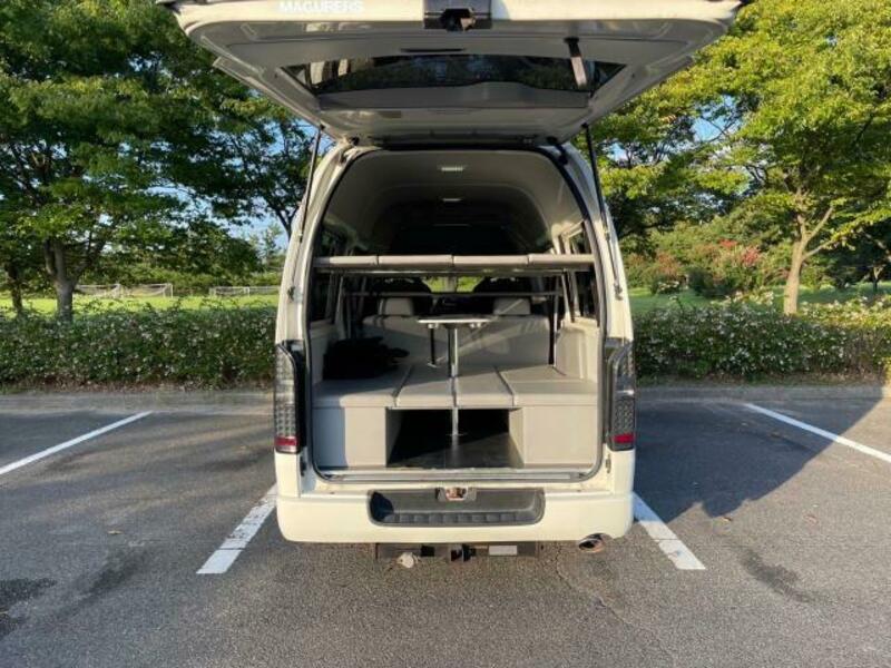 HIACE VAN-13