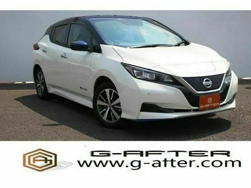 NISSAN　LEAF