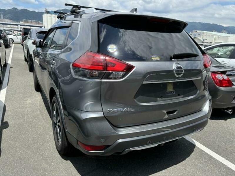 X-TRAIL-2