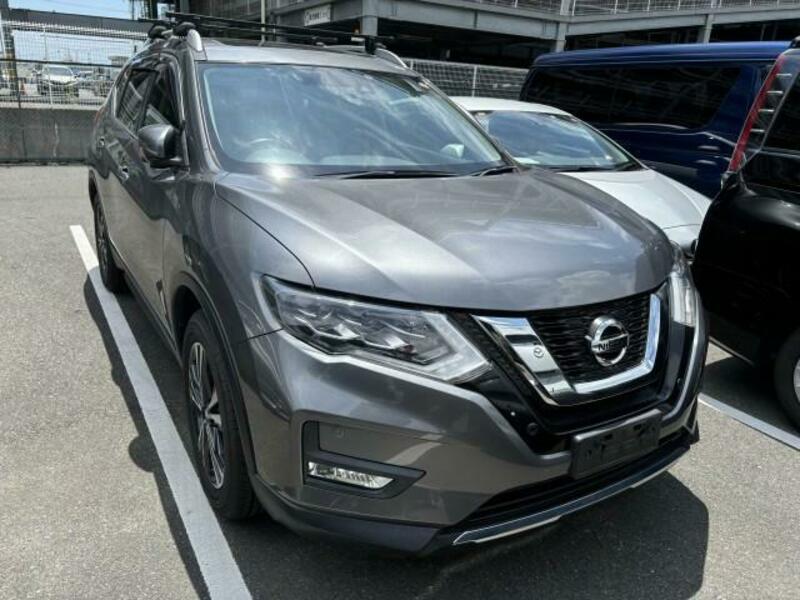 X-TRAIL-1