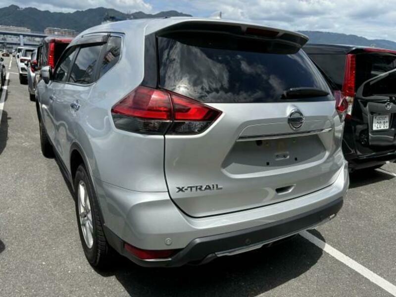 X-TRAIL-5